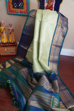 Load image into Gallery viewer, Mythili Korvai Kanjivaram - Adai woven
