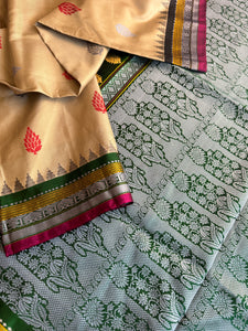 Minimal Zari Kuttu Gadwal Silk