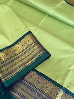 Load image into Gallery viewer, Mythili Korvai Kanjivaram - Adai woven
